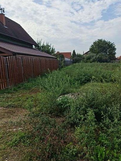 vind teren intravilan