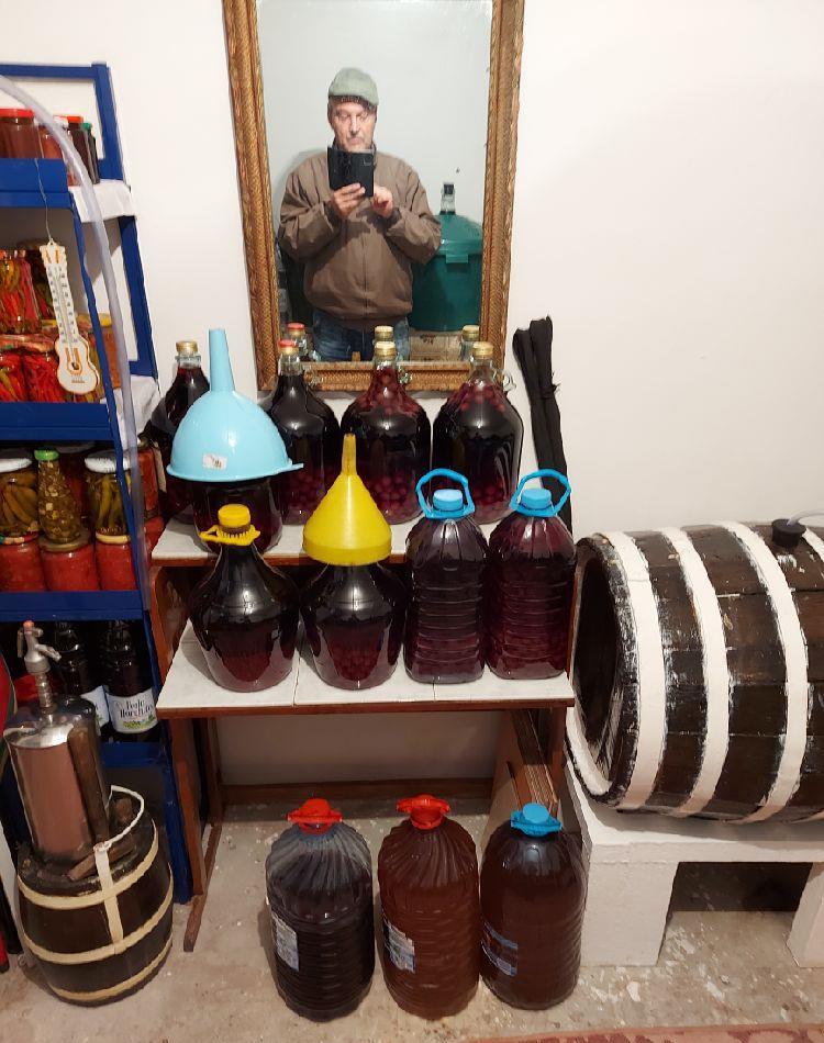 vind vin tuica de tara
