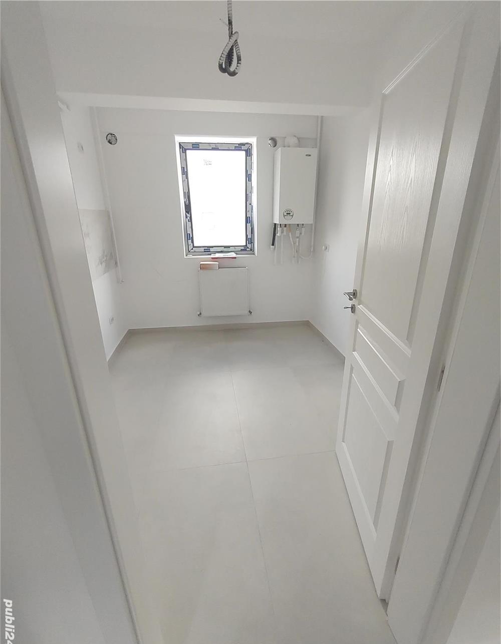 Vindem Apartament cu 2 cam D Cug