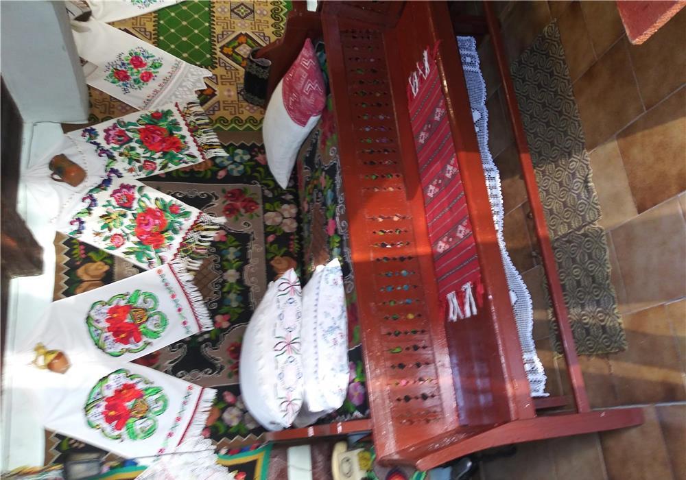 Vindem  muzeu.satesc, cu peste 500 de obiecte expuse