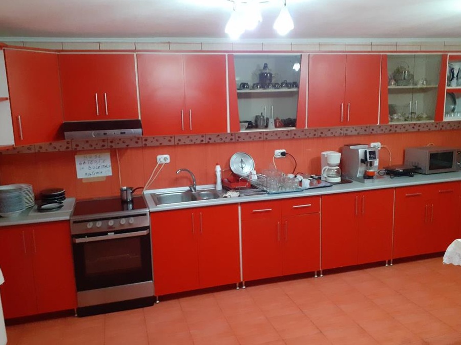 Vindem pensiune 20 cam, cu toate dotarile, amenajata LUX