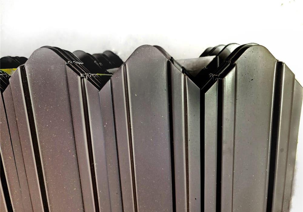 Vindem sipci metalice pentru gard
