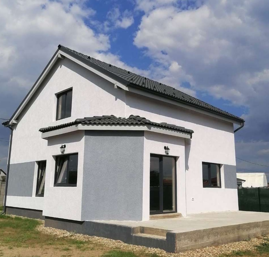 Vindem vila noua, direct de la proprietari, aproape de Arad, Sofronea