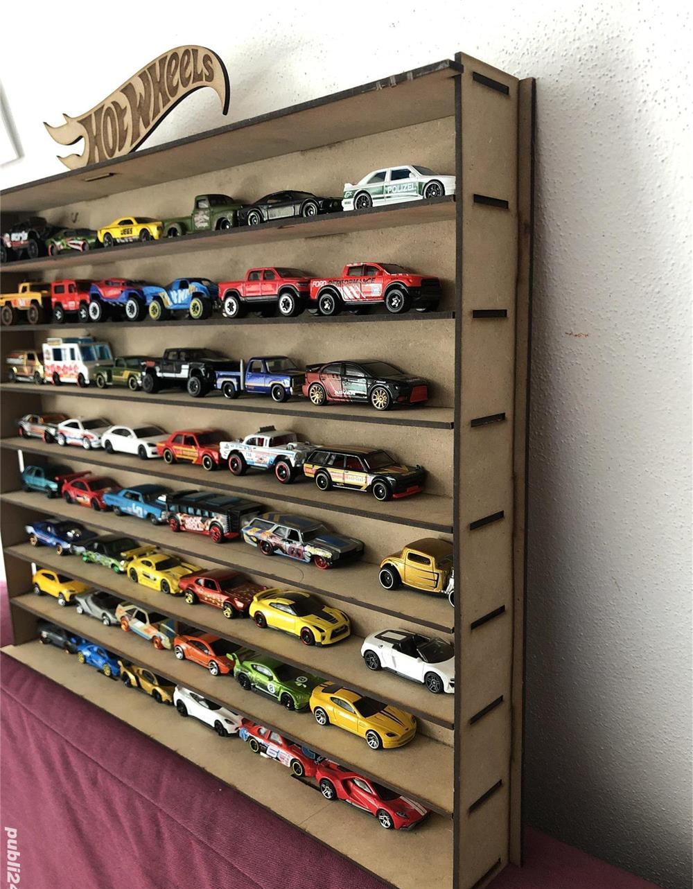 Vitrina / rafturi pt machete masinute HotWheels, Maisto, Burago etc.