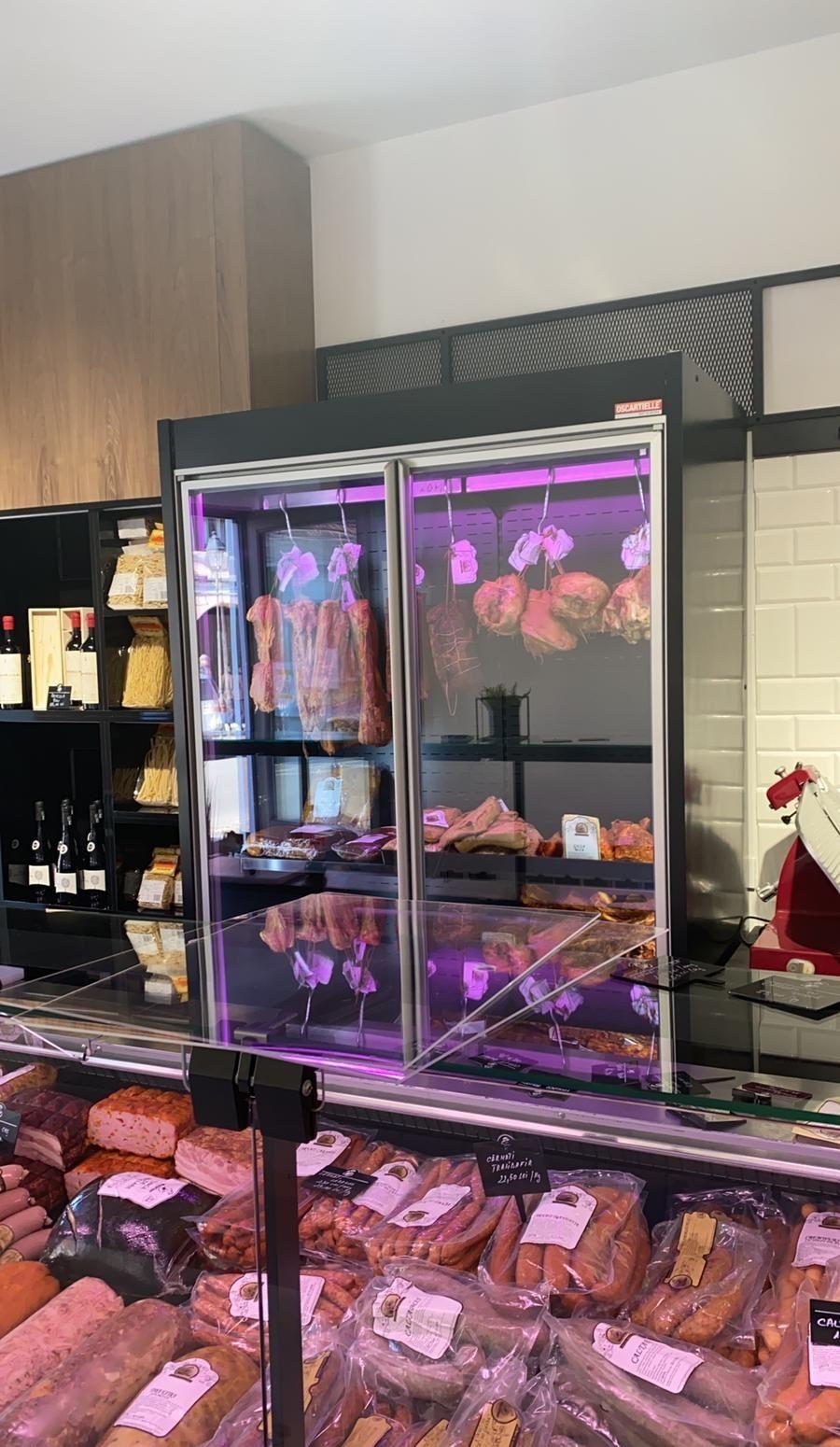 Vitrina verticala Refrigerare - Merida 132 cm / Profesionala