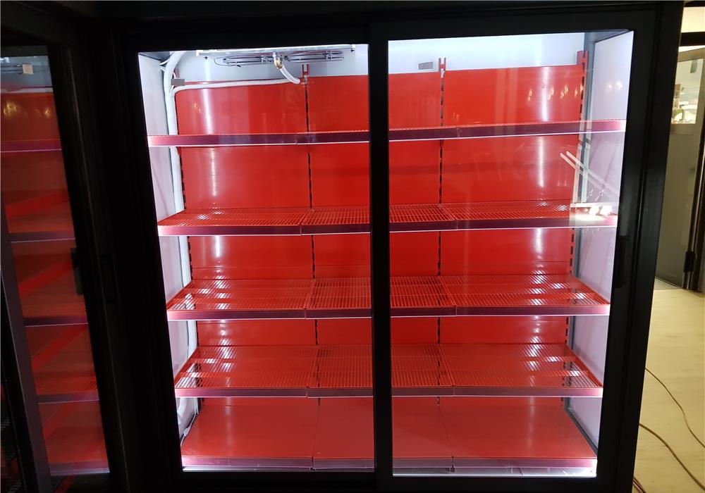 Vitrine frigorifice cu AER Conditionat modificat si 3-8 grade sau suflanta  , PRET CORECT  !!!