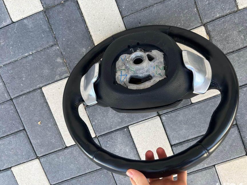 Volan BMW M cu padele