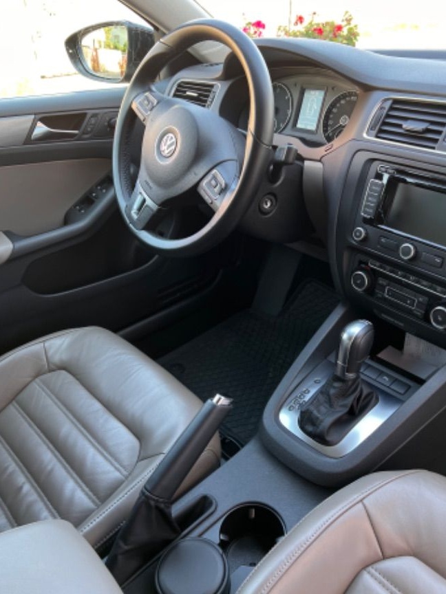 Volkswagen Jetta 1.6 TDI CR DPF DSG