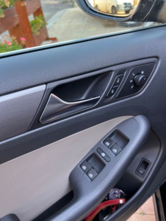 Volkswagen Jetta 1.6 TDI CR DPF DSG