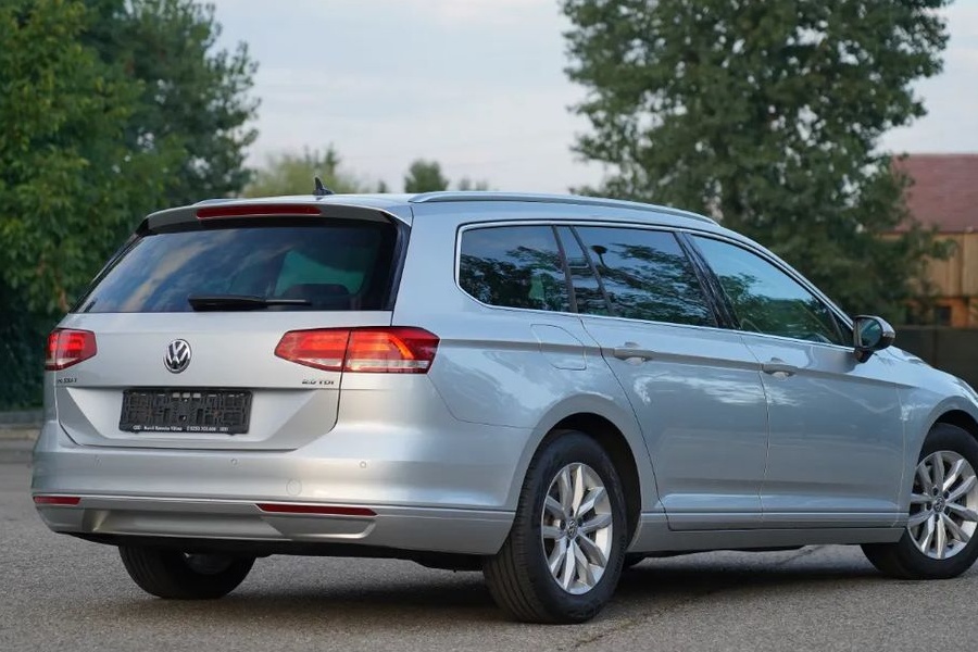 Volkswagen Passat Variant 2.0 TDI DSG (BlueMotion Technology)