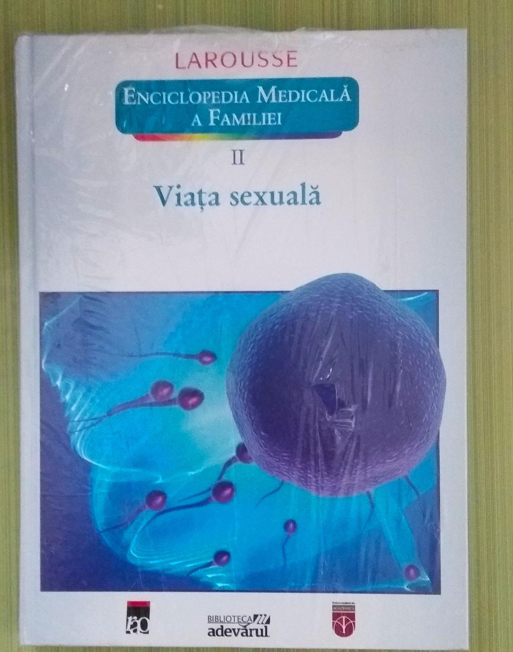 Volumul II din Enciclopedia Larousse a familiei