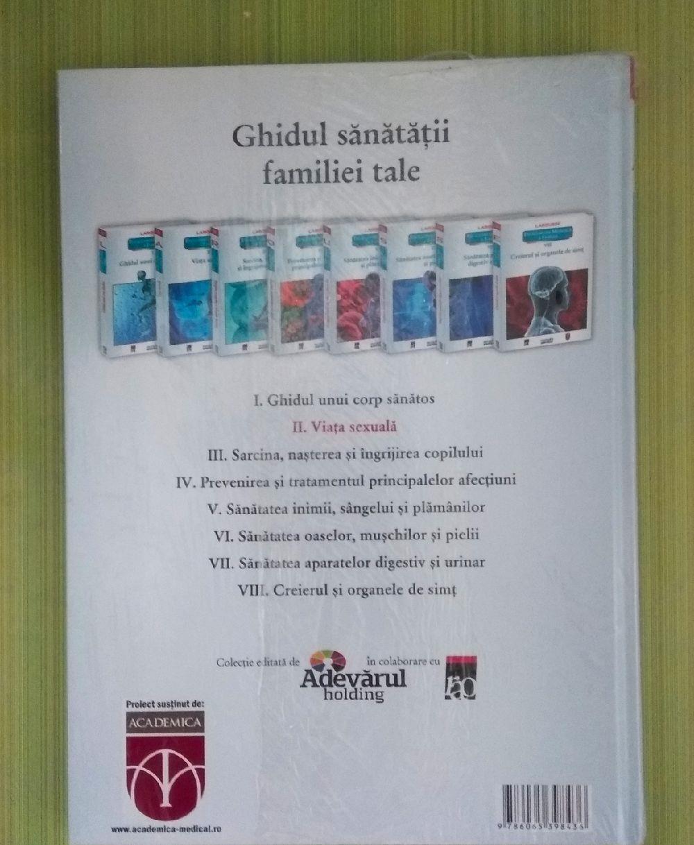 Volumul II din Enciclopedia Larousse a familiei