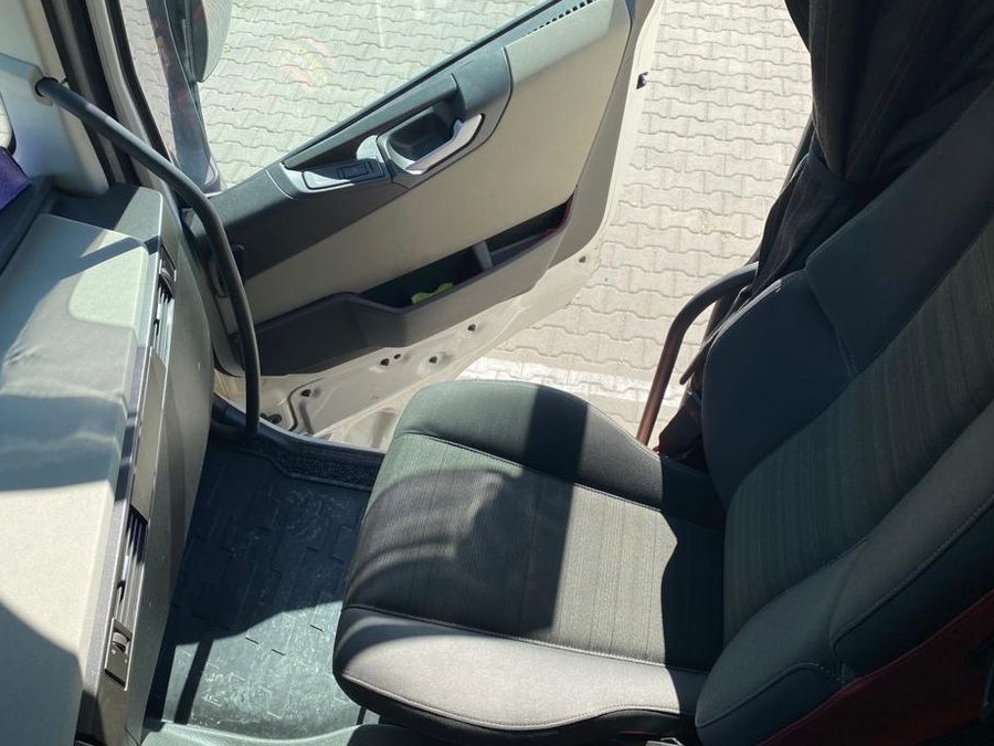 Volvo 460
