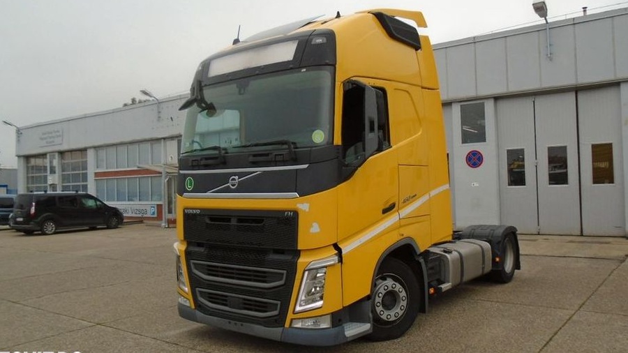 Volvo 460 MEGA
