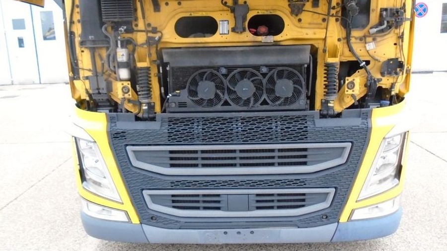 Volvo 460 MEGA