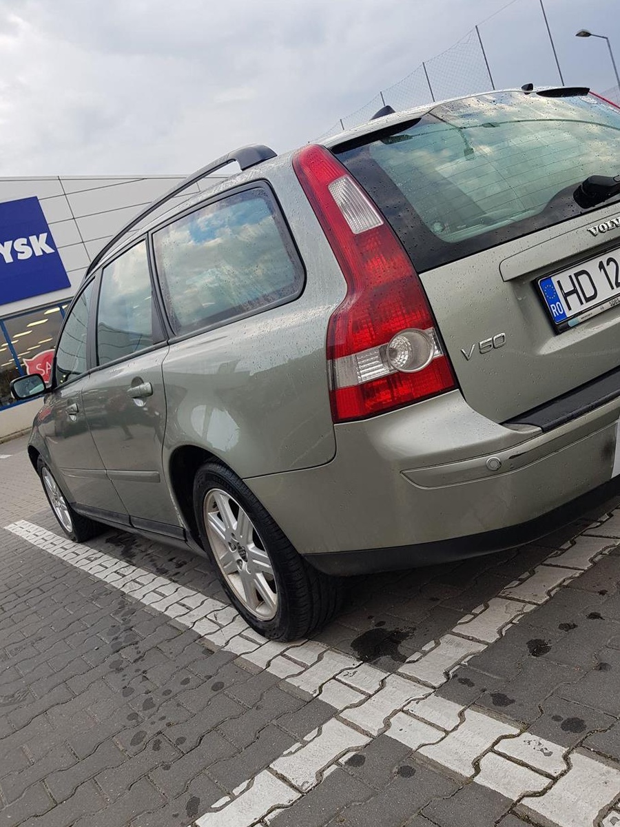 Volvo V50