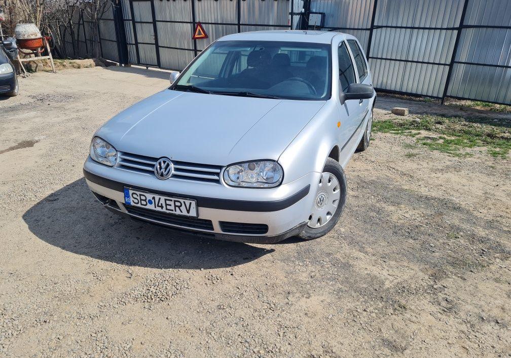Vw golf 4 1.6 benzina. 750eur
