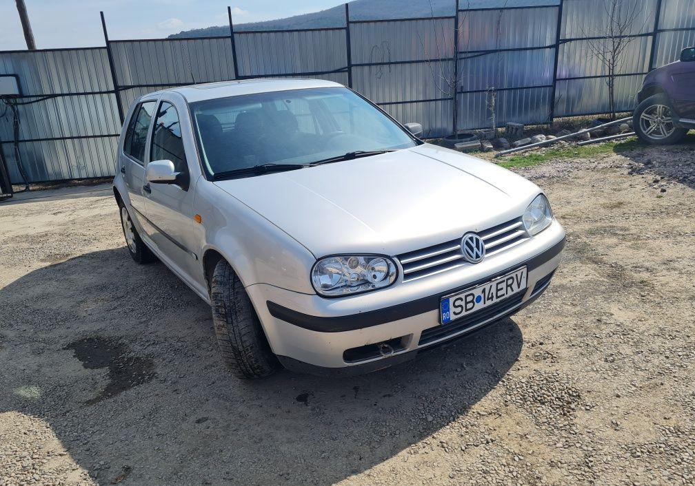 Vw golf 4 1.6 benzina. 750eur