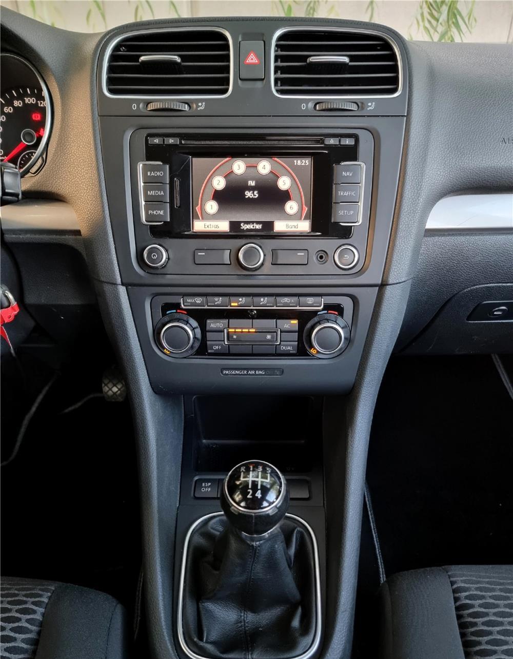 VW Golf 6 1.4MPI NavigatieVW DubluClima InteriorImpecabil Euro5 KmREALI
