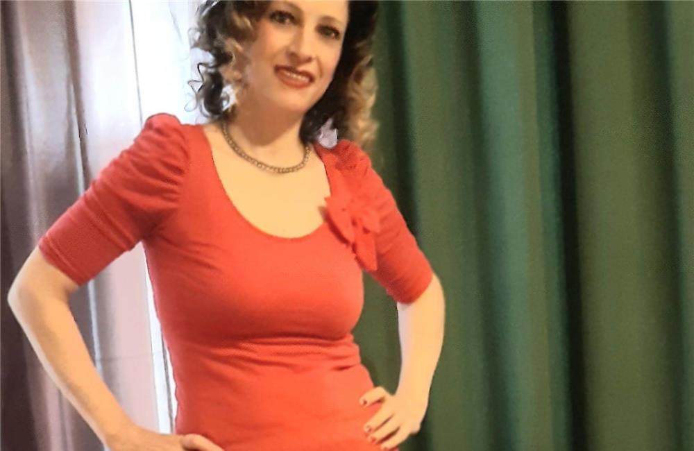 Web show online la webcam si intalnire discreta, ofer servicii totale, locatie si atitudine ok.