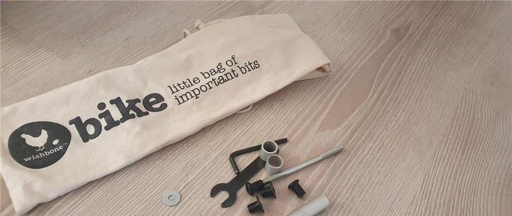 Whisbone 3 în 1 tricicleta