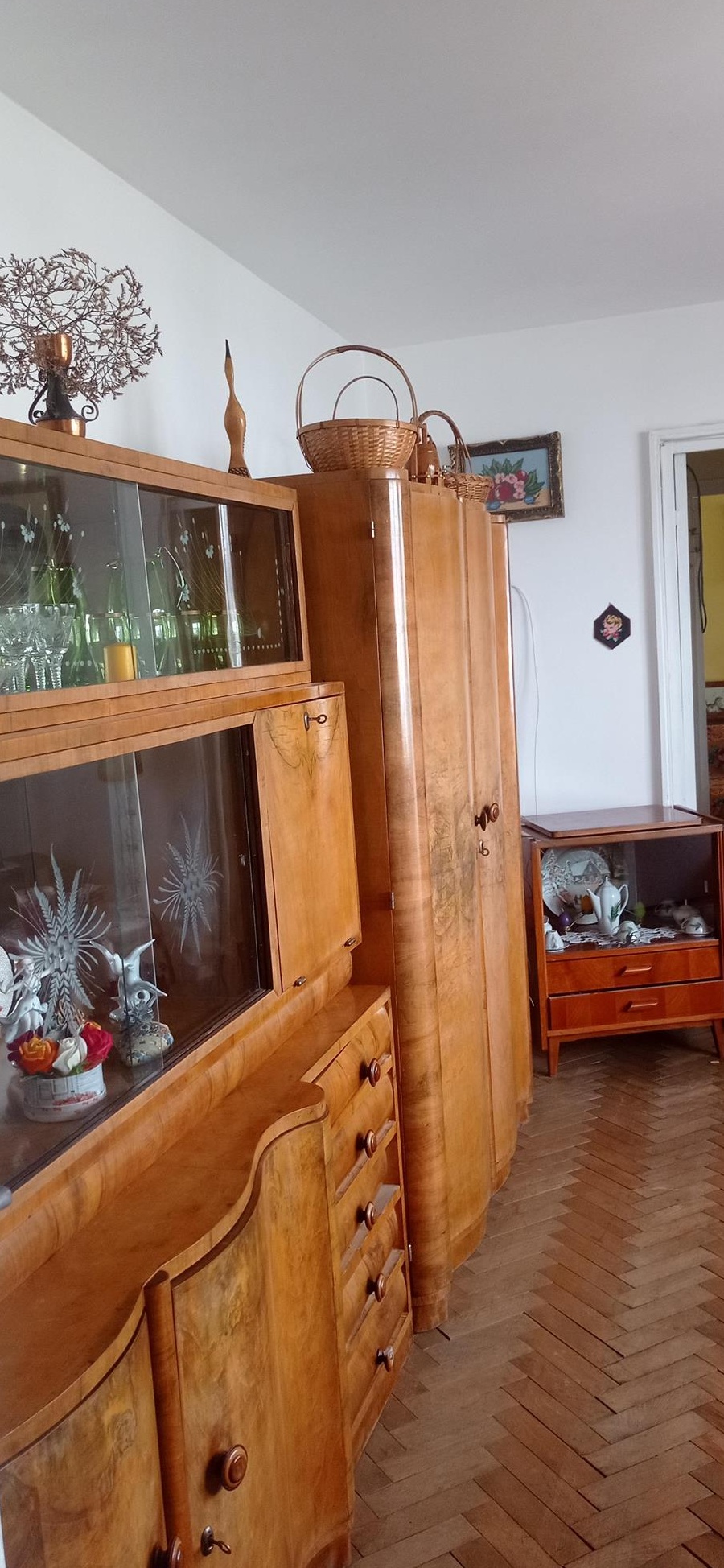Zona Albina, apartament 2 camere semidecomandat, etaj 4 ,sarpanta, izolat,45.000 euro