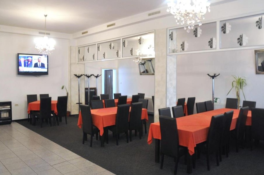 Zona Bogdanestilor - Favorit, spatiu comercial 120 mp