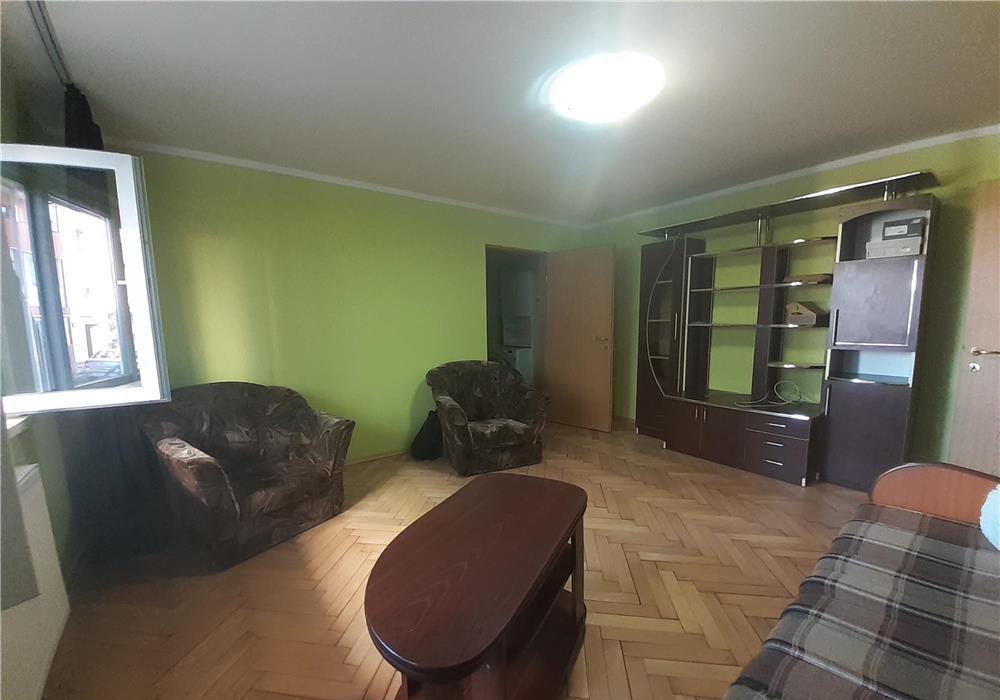 Zona Kiriac, parter inalt, bloc izolat.